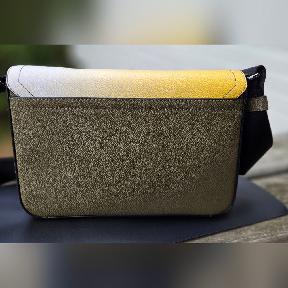 NWT Michael Kors Yellow and Brown Gradient Crossbody and Pouch - Picture 3 of 9
